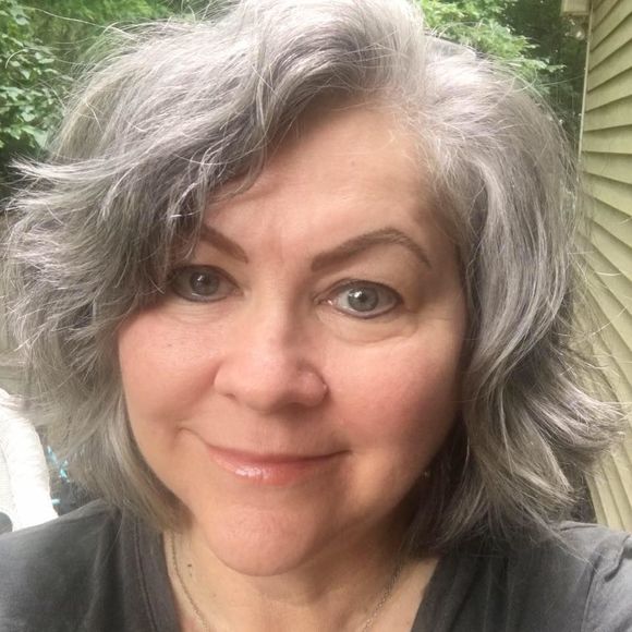 Meet your Posher, Stacy - Picture 1 of 1